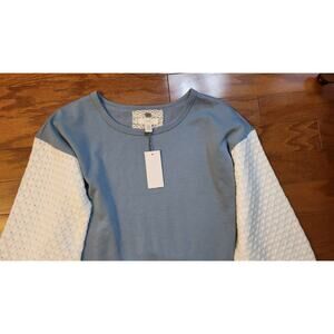 Cupio Women Size M Aqua Sweater / Sweatshirt NWT